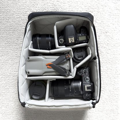 THE CAMERA CUBE